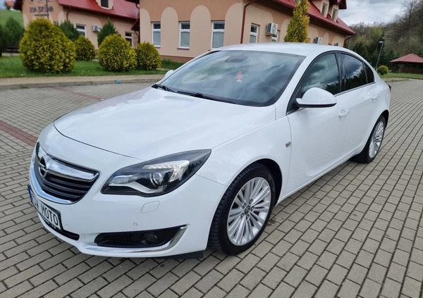 Opel Insignia cena 45900 przebieg: 154000, rok produkcji 2015 z Dobiegniew małe 497